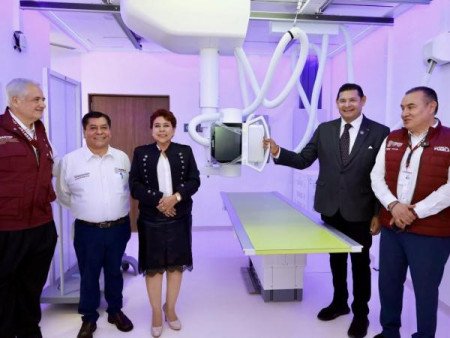 ISSSTEP fortalece servicios médicos con inversión histórica en infraestructura y equipamiento