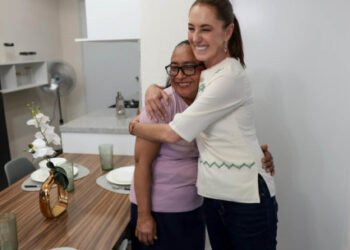 Desde Veracruz, presidenta Claudia Sheinbaum reporta 43% de avance del programa de Vivienda para el Bienestar; entrega 900 en la entidad