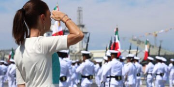 Gracias por defender nuestra soberanía: presidenta en el 205 Aniversario de la Armada de México y a 202 años de la Constitución de 1824