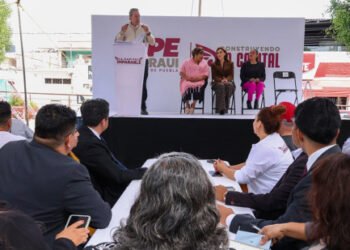 Mejora Pepe Chedraui calles, alumbrado y servicios en Ignacio Romero Vargas